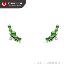 Anting -anting stud jadeite warna hijau